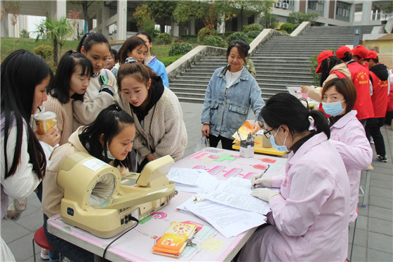 獻血人數(shù)連續(xù)五年創(chuàng)新高——安康職業(yè)技術(shù)學院師生用行動彰顯大愛