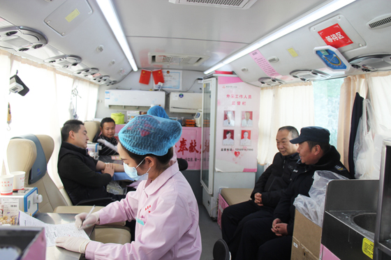 無償獻(xiàn)血 濟(jì)世于民——北醫(yī)大制藥股份有限公司積極開展冬季愛心獻(xiàn)血活動