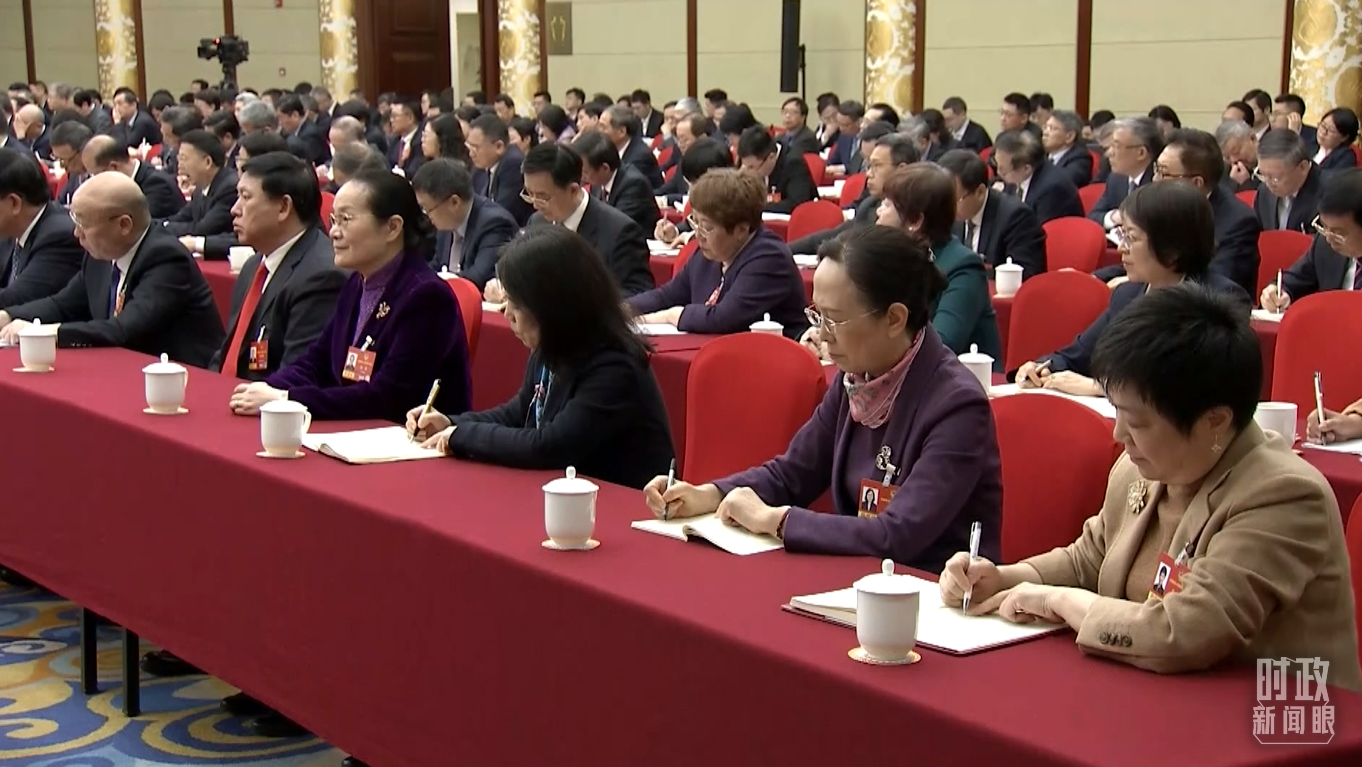 △當天的政協(xié)聯(lián)組會現(xiàn)場。